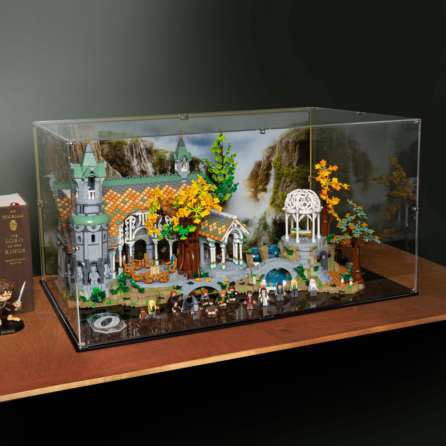 LEGO® Rivendell Display Case (10316)