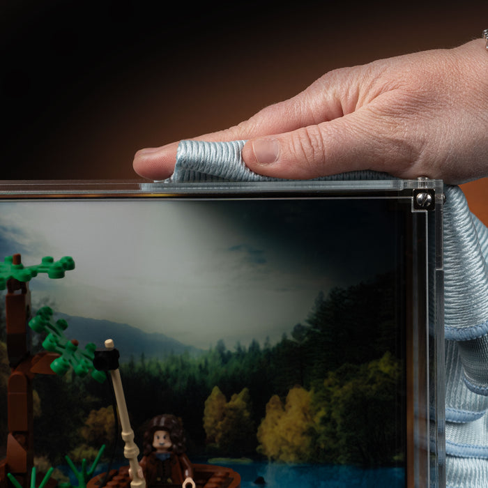 Limited Edition Display Case for LEGO® Icons: Lord of the Rings Sméagol™ & Déagol™ (40761)