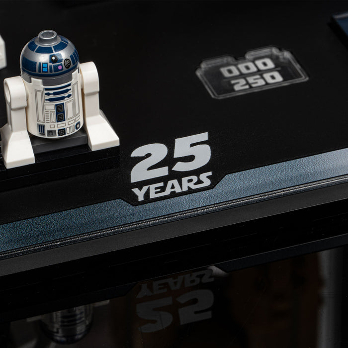 Limited Edition Display Case for LEGO® Star Wars™ C-3PO and R2-D2 (75398, 75379)